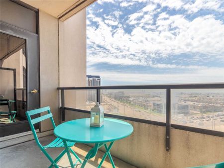 For Lease - 9225 Jane Street Unit# 1117, Vaughan, Ontario - Photo 4