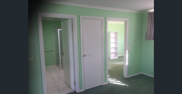 Townhouse in Kensington - Photo 1