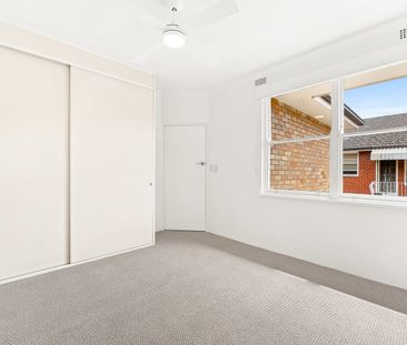 Freshly Updated Apartment in a Prime Location - Photo 2