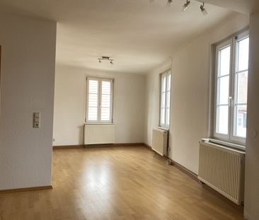 Helle 2 Zimmer-Wohnung im 1. Obergeschoss - Photo 1