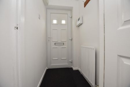 2 bedroom House To Let - Photo 3