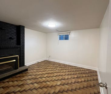 For Lease - 6 Romanway Crescent, Toronto, Ontario - Photo 2