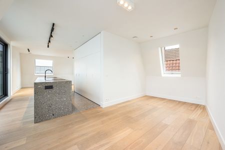 Penthouse met dakterras en kathedraalzicht op toplocatie - Photo 2