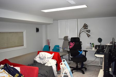 For Lease - 966 Dundas Street, Toronto, Ontario - Photo 2