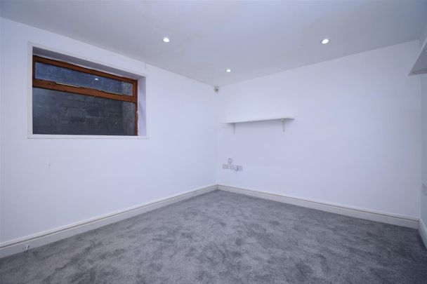 Pope Street, Altofts, Normanton - Photo 1
