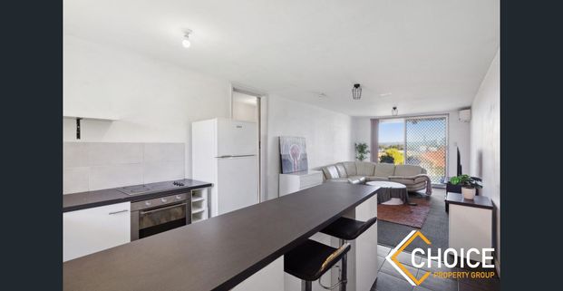 Ground Floor 2x1 Apartment With City Views - Photo 1