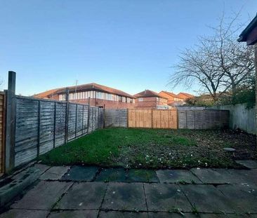 Fortescue Drive, Shenley Church End, MK5 - Photo 6