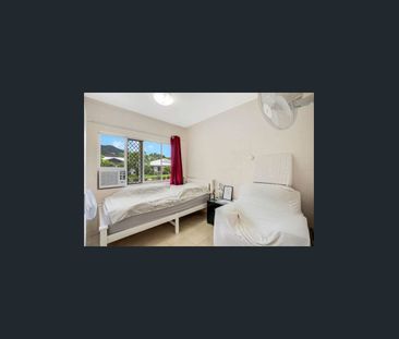 Tropical Lifestyle Meets Everyday Convenience - Photo 4