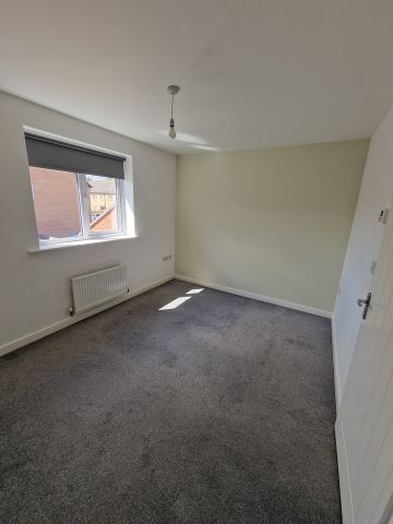 2 Bed Semi-Detached House, Chalfont Drive, NG8 - Photo 4