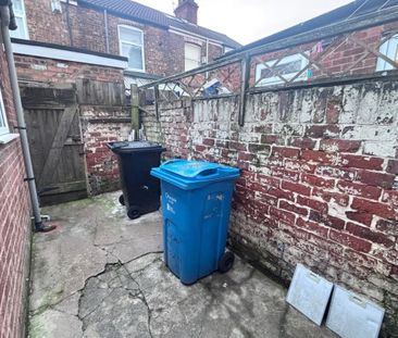 Edgecumbe Street - Photo 2