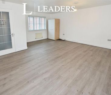 3 bedroom detached house to rent - Photo 6