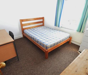 6 bedroom house to rent - Photo 3