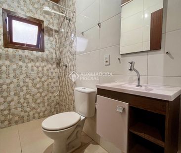 Casa com 2 quartos e 75m² para alugar em Rio Tavares, Florianópolis. - Foto 4