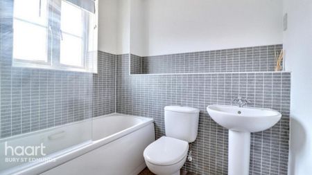 2 bedroom maisonette to rent - Photo 5