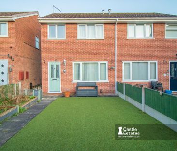 3 bedroom semi-detached house to rent - Photo 1