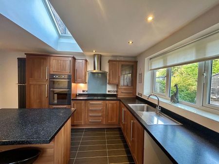 3 bedroom property to rent - Photo 3