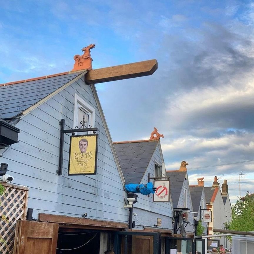 1 Bed Semi-Detached House, Pymmes Mews, N13 - Photo 1