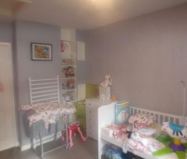 2 bedroom semi-detached house to rent - Photo 5