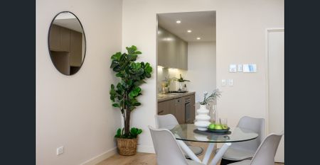 Modern 2 Bedroom Apartment - Available 2/12/2025 - Photo 2