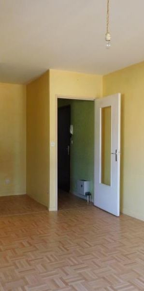 Location Appartement 1 pièce 28m² BAYEUX 14400 - Photo 1