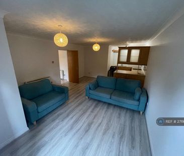 2 bedroom flat to rent - Photo 1