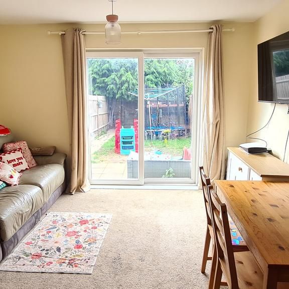 2 bedroom terraced house to rent - Photo 1