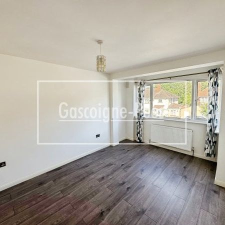 Potters Grove, New Malden - Photo 1