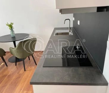 Pronájem moderního bytu 1+kk s balkonem a sklepem, Praha 7 Holešovice - Photo 6