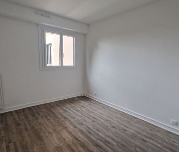 Location Appartement MONT ST AIGNAN - Photo 6
