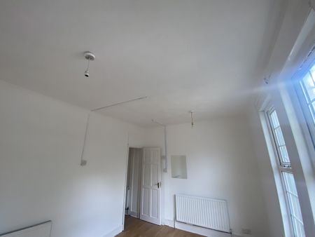 Room in a Shared Flat, Odessa Road, E7 - Photo 4