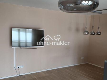 Schöne helle 3 Zimmer Wohnung Teilmöbliert - Foto 2