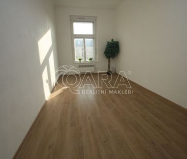 Pronájem bytu 1+kk a garsoniéry 29 m², Praha - Photo 5