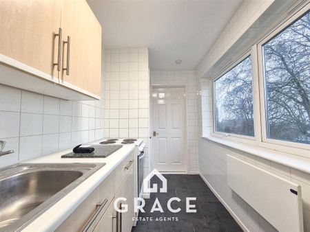 1 bedroom flat to rent - Photo 3