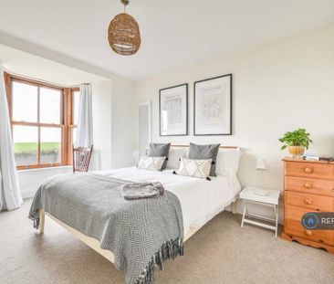 4 bedroom detached house to rent - Photo 5