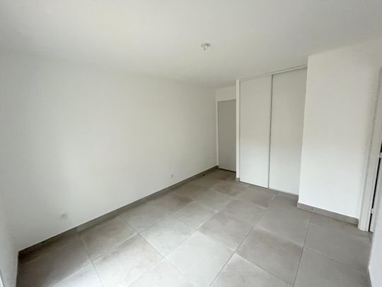 « VILLENEUVE-LES-AVIGNON - APPARTEMENT T2 45.17M² AVEC TERRASSE » - Photo 1