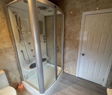 Room in a Shared House, London, N12 - Photo 6