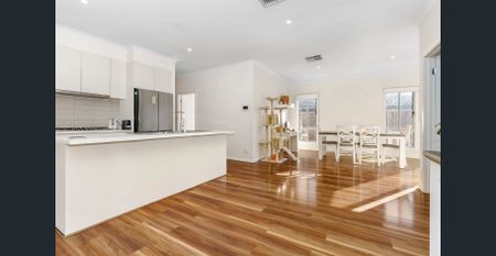 Stunning Low Maintenance Family Home - Photo 3