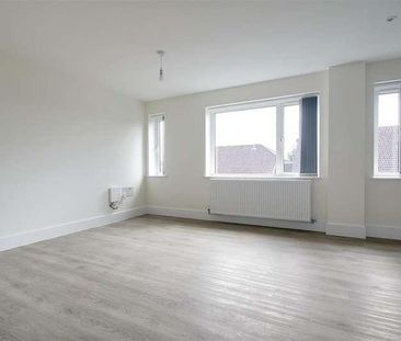 Arden Grove, Harpenden, AL5 - Photo 1