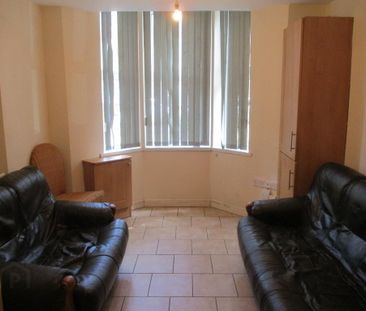 Great Apartment, 68a University Avenue, Bt7 1gy, Belfast, BT7 1GY - Photo 1