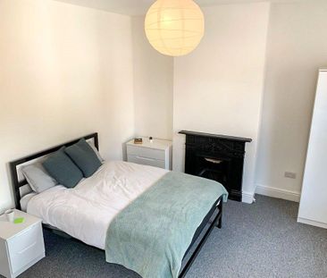 4 bedroom property to rent - Photo 3