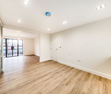 Flat to rent - Lewisham High Street, Lewisham, SE13 - Photo 5