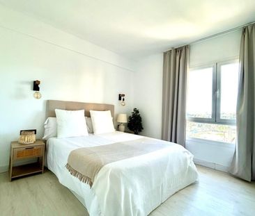 Apartment in Nueva Andalucía, Costa del Sol - Photo 2