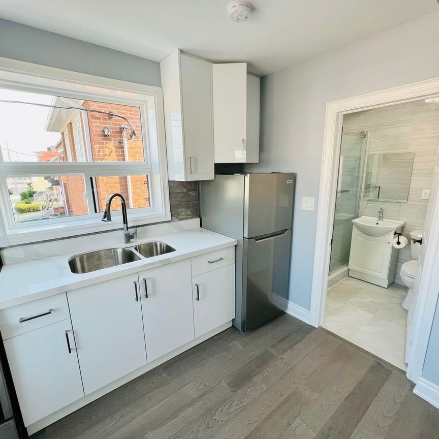 For Lease - 1342 Weston Road Unit# Upper, Toronto, Ontario - Photo 1