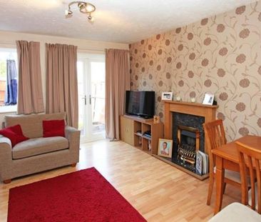 2 bedroom end of terrace house to rent - Photo 2