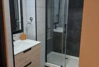 valencia, Valencian Community 46011