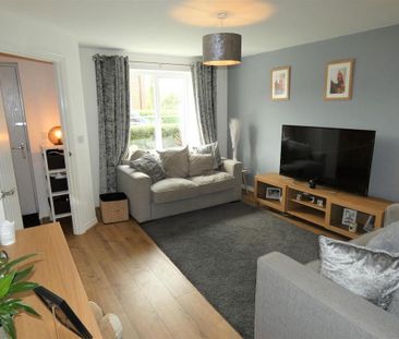 3 bedroom semi-detached house to rent - Photo 1