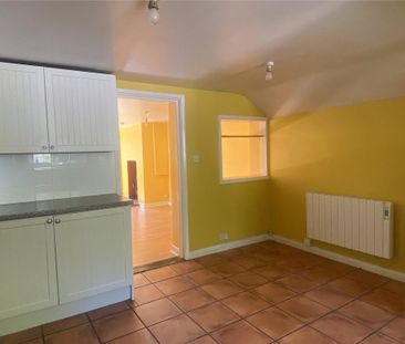 2 bedroom end of terrace house to rent - Photo 6