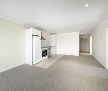 Stanhope Road - 3 Bedroom - 1 Bathroom - 2 Carparks - Photo 2