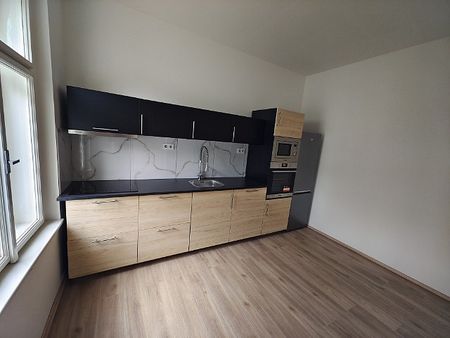 Pronájem bytu 2+1 68 m² - Photo 2