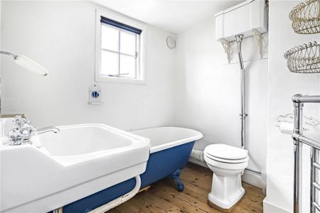 3 bedroom end of terrace house to rent - Photo 4